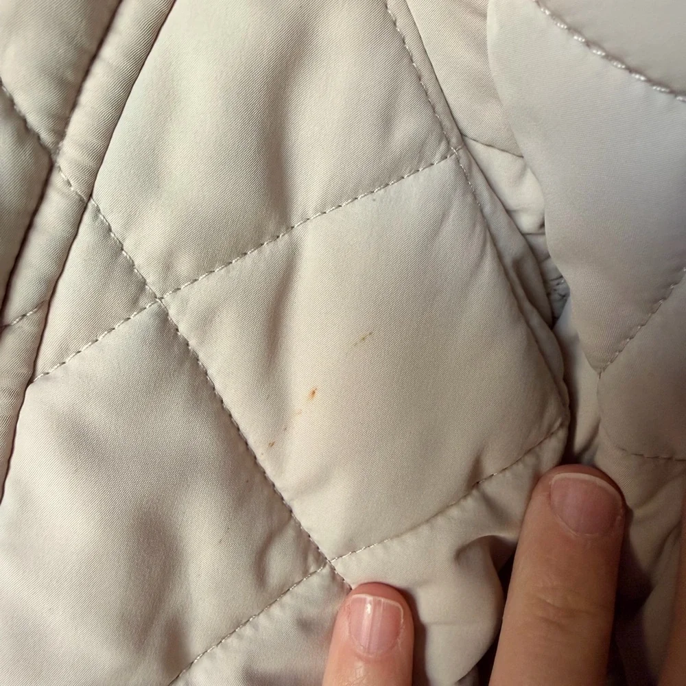 J CREW Quilted Cream Women's Jacket — make an offer! - Picture 2 of 8